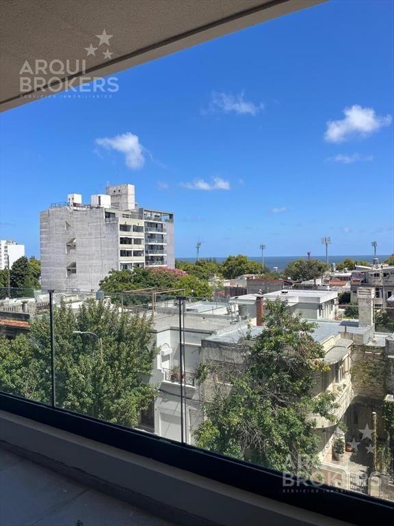 Apartamento penthouse de un dormitorio en venta en Punta Ca