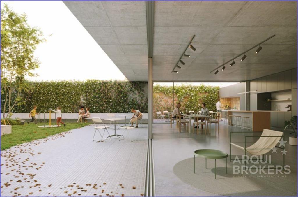 Apartamento penthouse de dos dormitorios en venta en Tres C