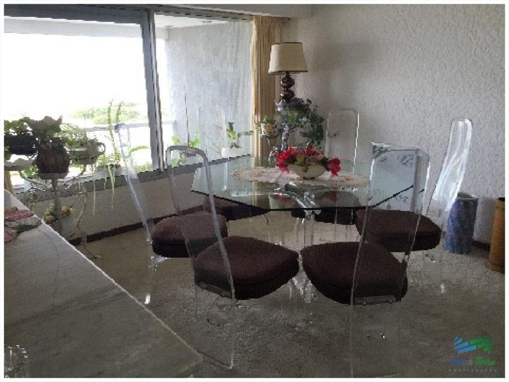 Apartamento en venta sobre Rbla., muy linda Punta