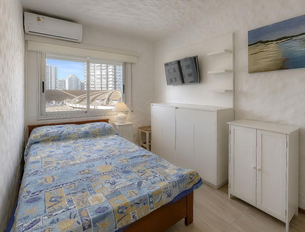 VENTA APARTAMENTO 3 DORMITORIOS GARAJE PENINSULA