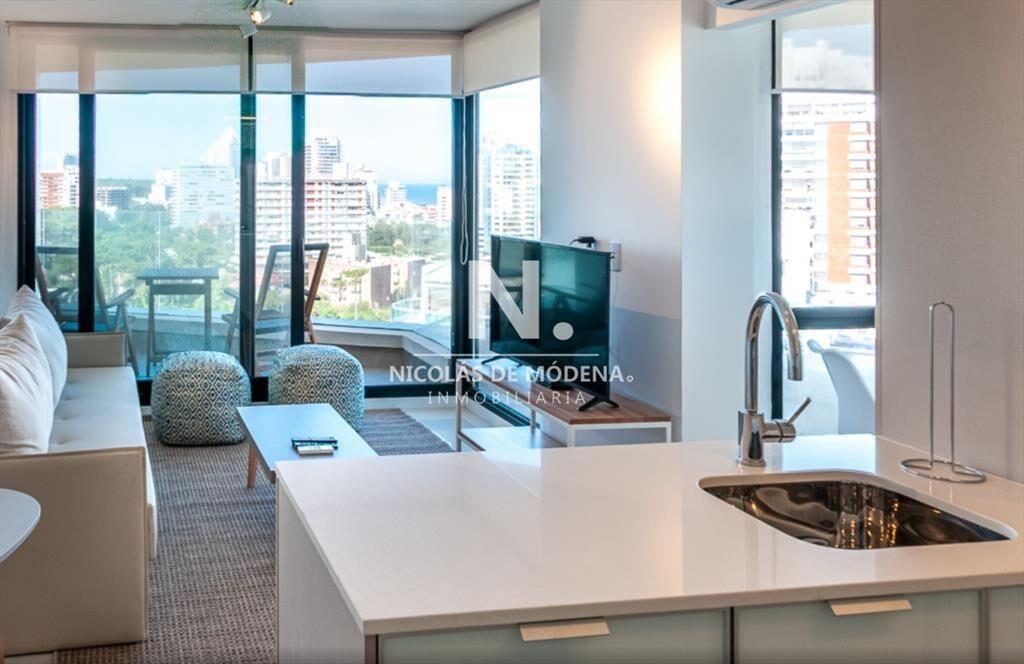 Departamento en venta en Artower de 1 y medio al