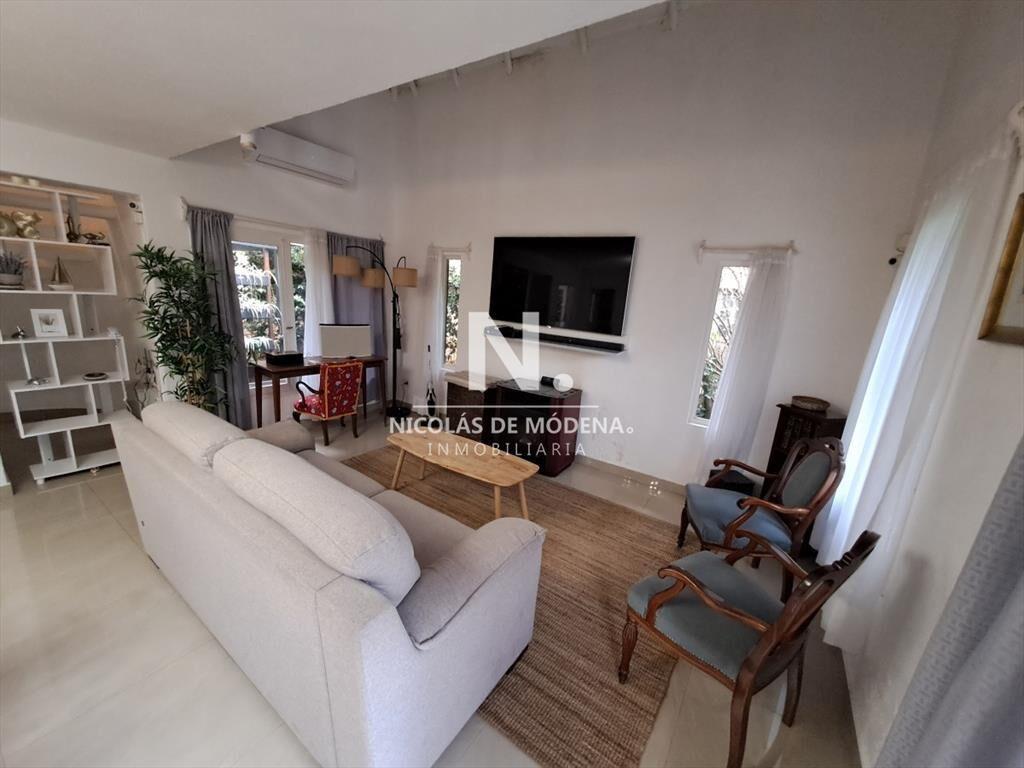 Hermosa Casa pegada al IC para vivir todo el 3 y
