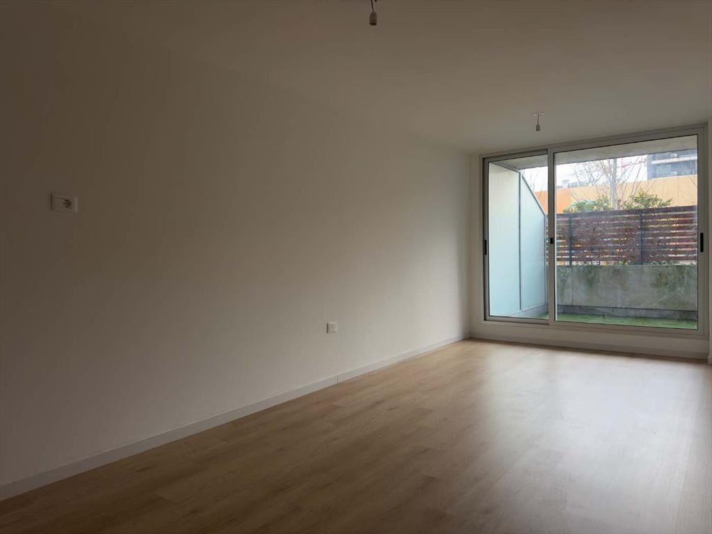 VENTA APARTAMENTO 2 DORMITORIOS, PATIO Y GARAGE