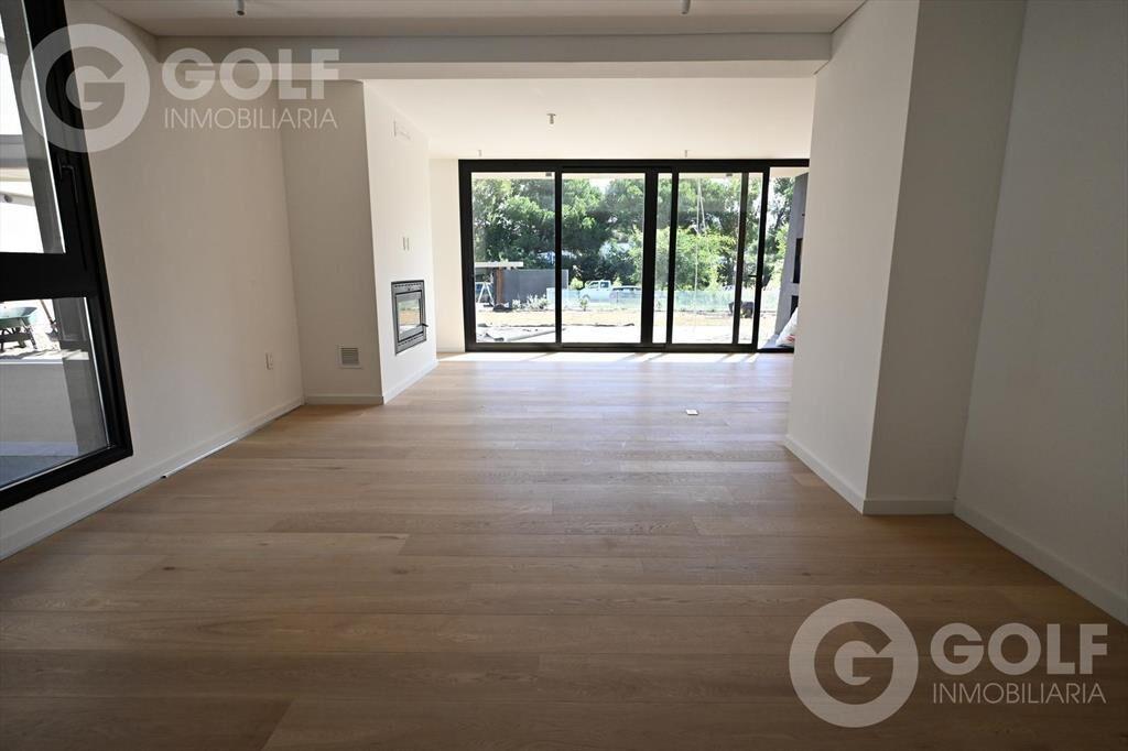 Venta de apartamento 3 dormitorios TRENTO