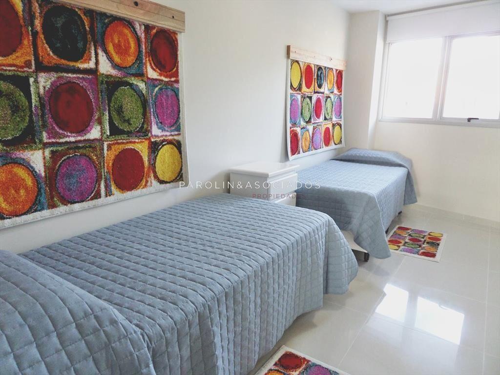 Apartamento de 2 dormitorios en venta en Sunrise