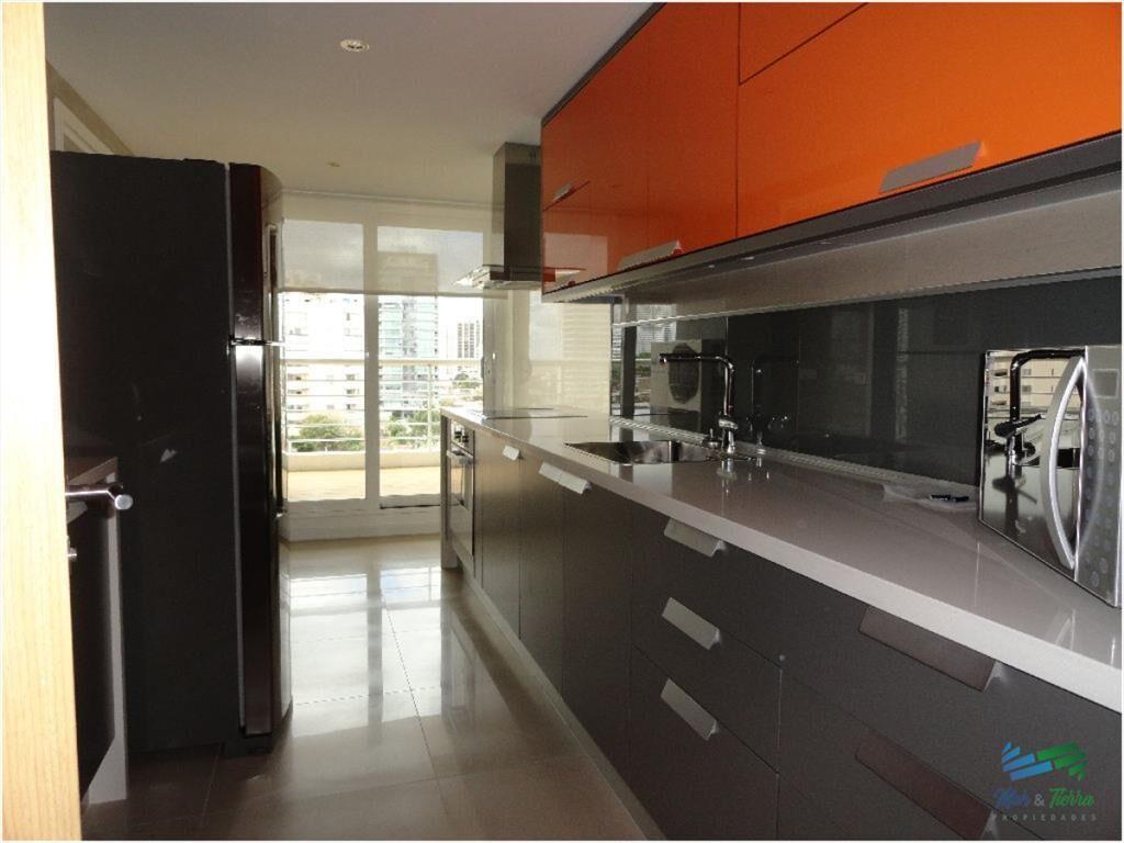 Apartamento en Mansa, 3 dormitorios *