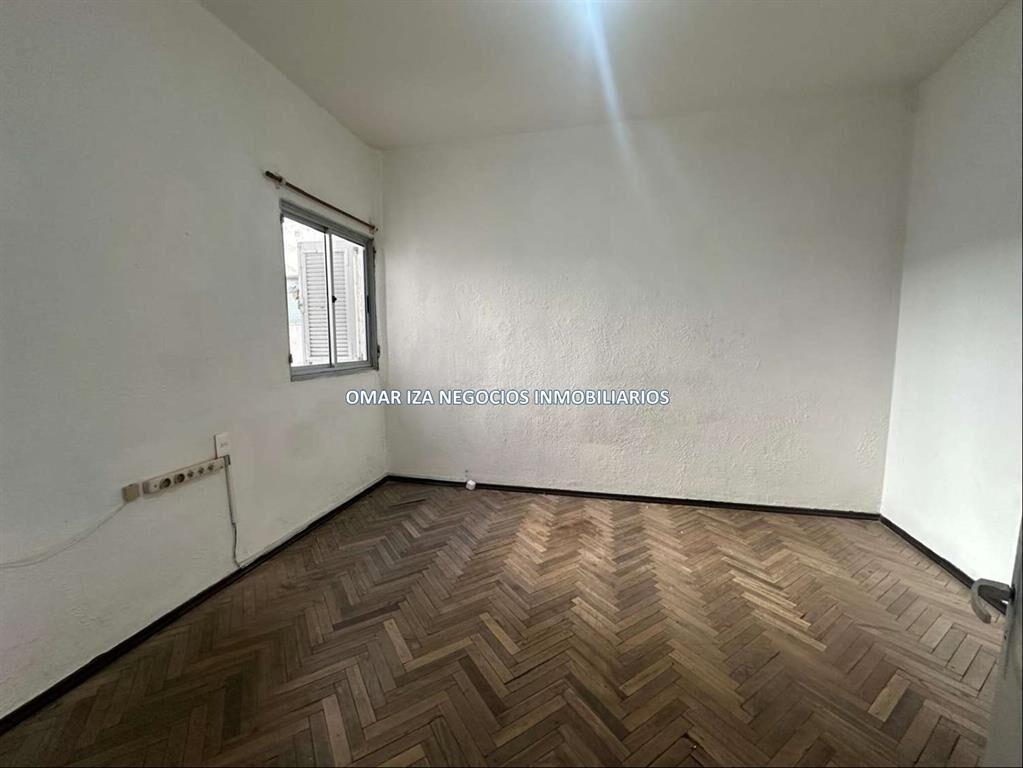 VENTA APTO DE DOS DORMITORIOS EN CORDON CON RENTA, TERRAZA