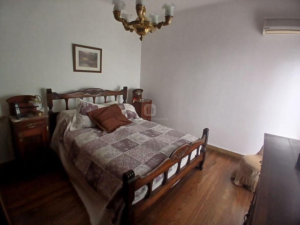 Venta de Casa en La Blanqueada con Garage y Barbacoa
