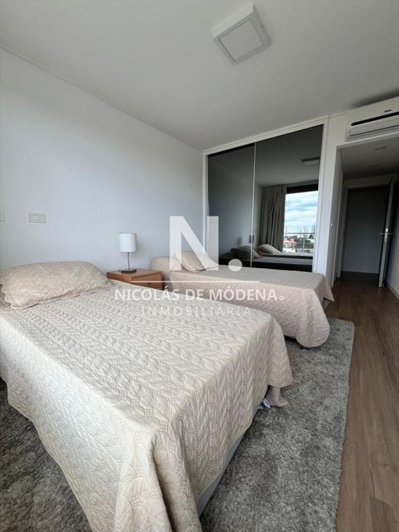 Se vende apartamento de 2 dormitorios, con vista