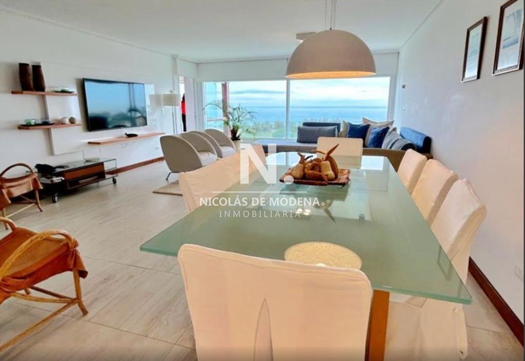 Penthouse ideal con 4 dormitorios en San Rafael