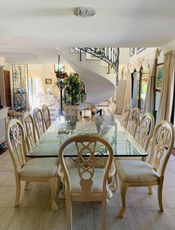 Casa Hermosa,7 Dorm y 8 baños, a Mtrs De La Playa,Garaje+...
