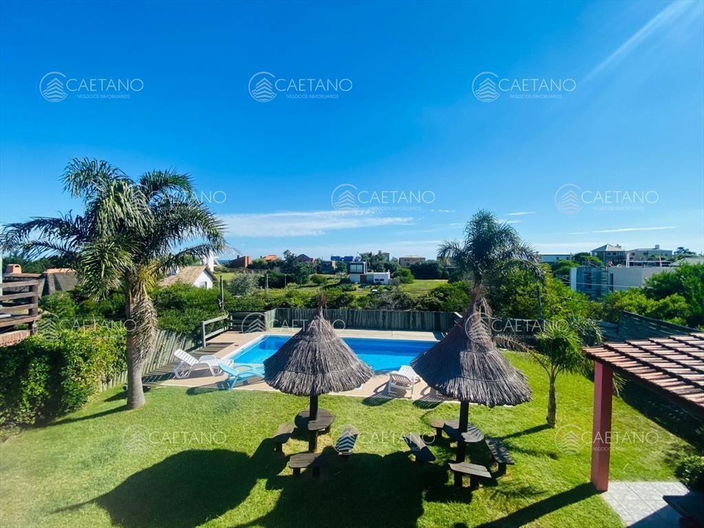 Casa en Alquiler a media cuadra de la playa Cuatro Suites