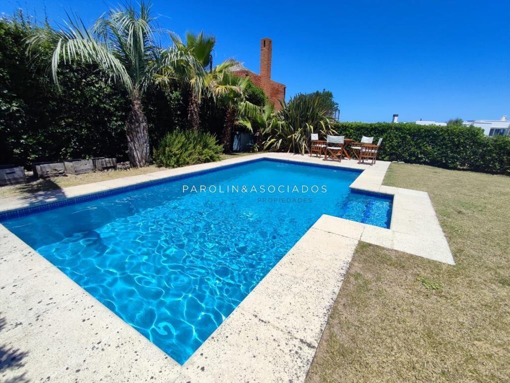 Hermosa casa en venta en Montoya a solo pasos de