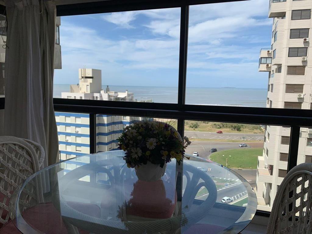 DEPARTAMENTO DE 3 DORMITORIOS EN  PARQUEMAR CENTER , PUNTA