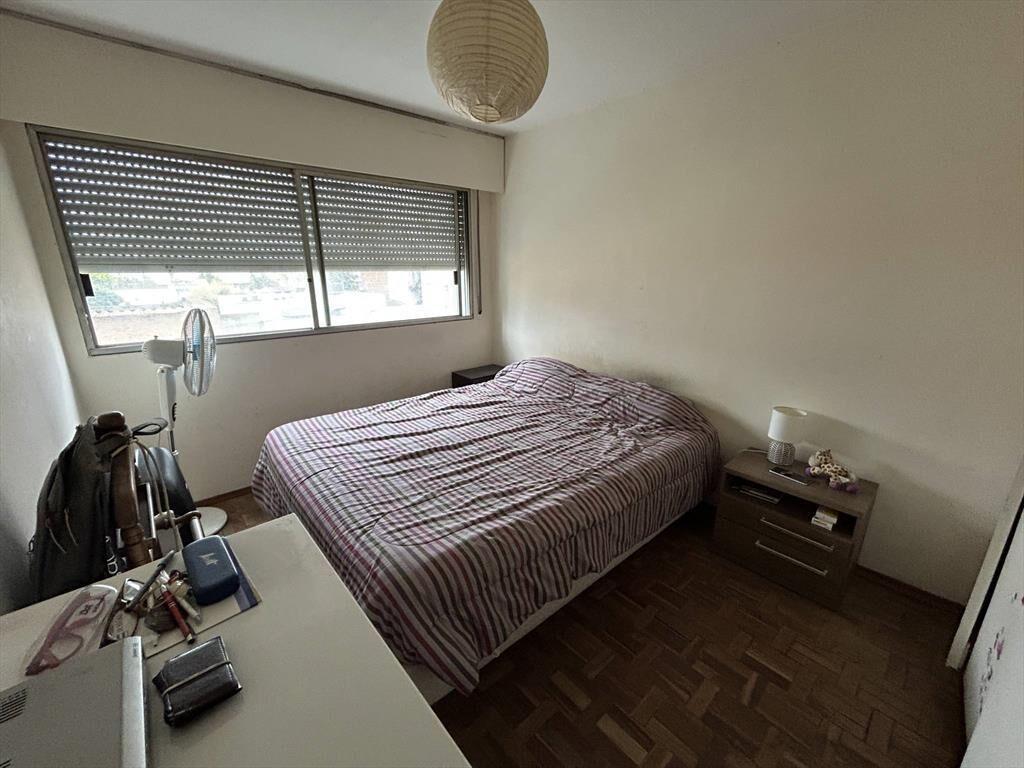 Venta Apartamento Tres Dormitorios y Garaje en Pocitos