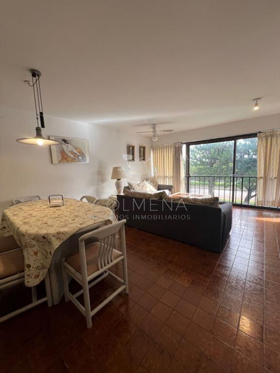 VENTA APARTAMENTO 3 DORMITORIOS , 2 BAÑOS , Y