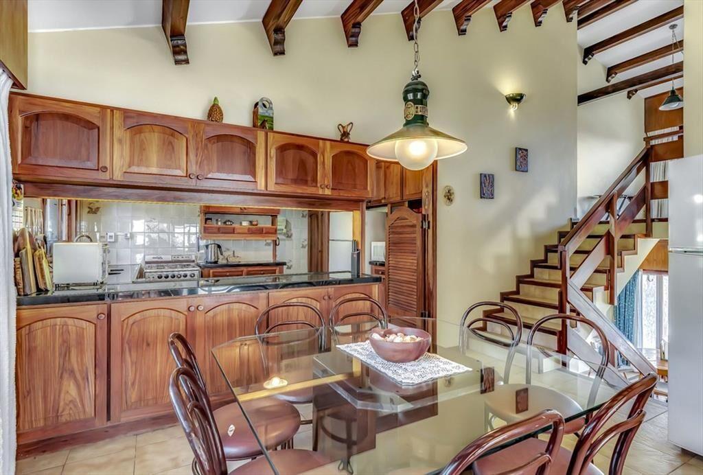 VENTA CASA 4 DORMITORIOS VISTA AL MAR PIRIAPOLIS