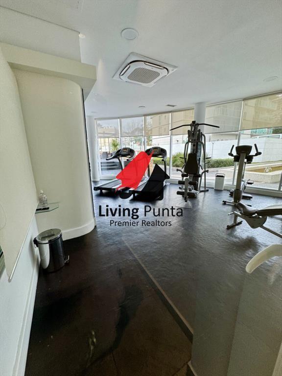 Apartamento en venta con vista al mar y buena de