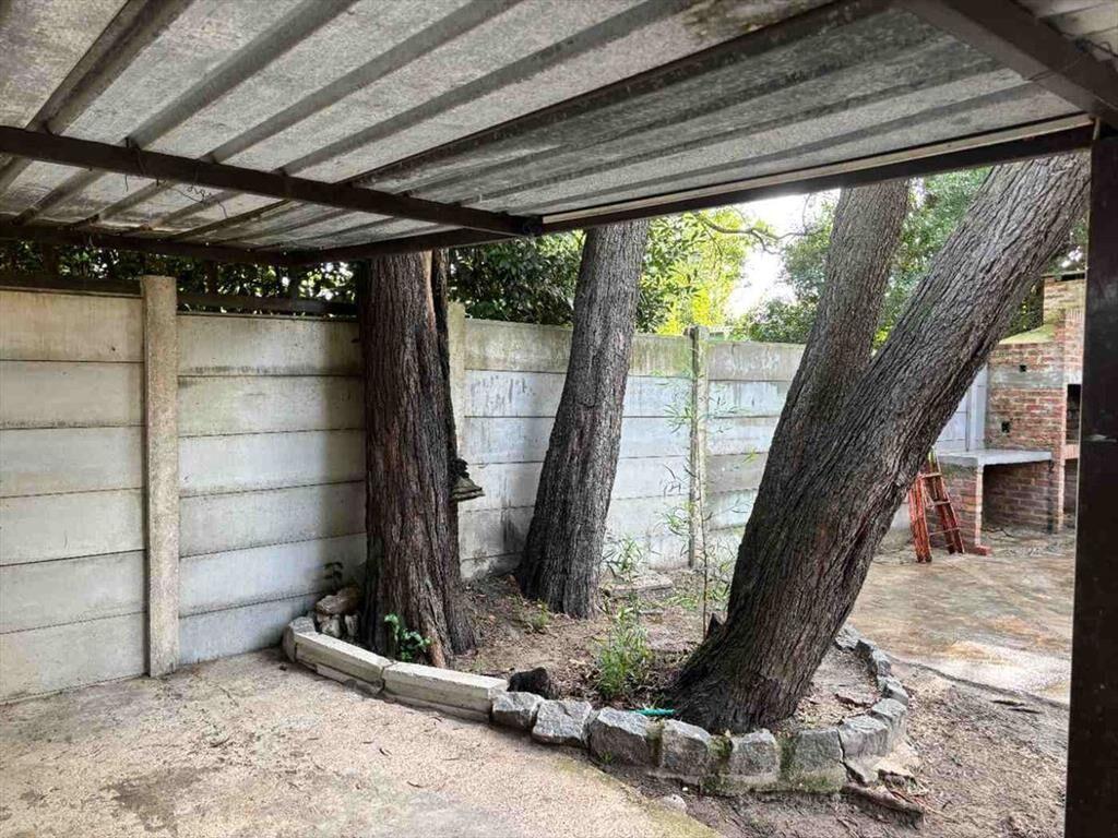 ALQUILER CASA 2 DORMITORIOS Y COCHERA EN SAN LUIS