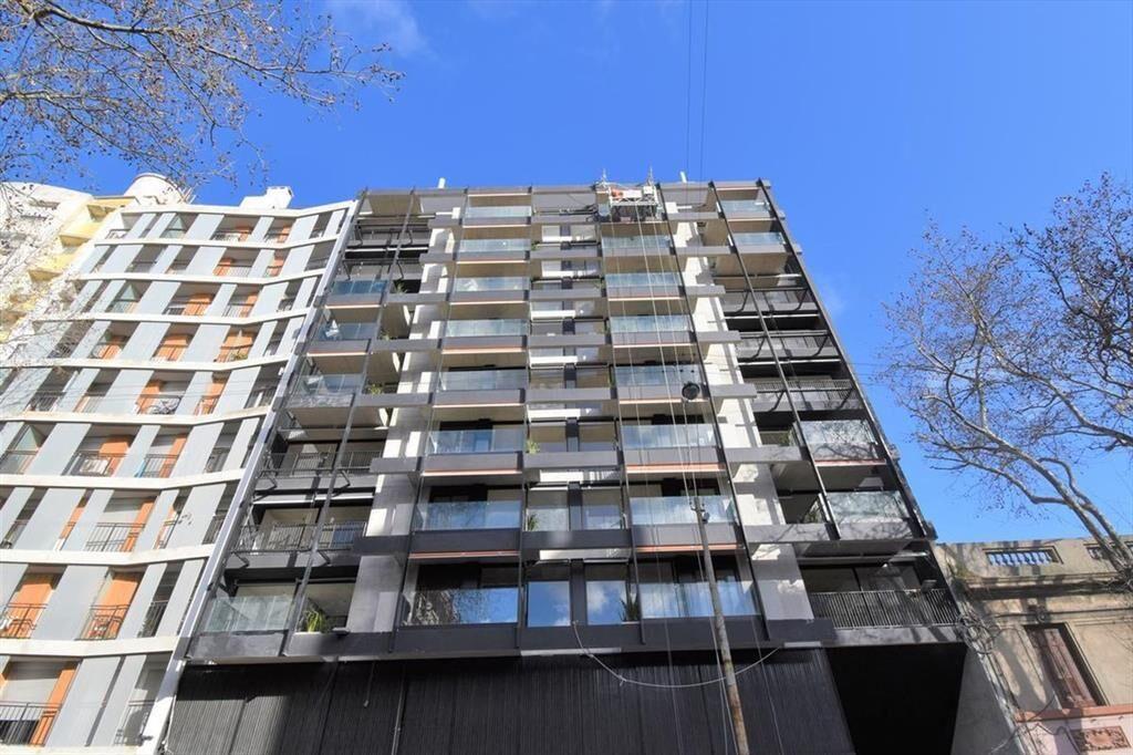 VENTA APARTAMENTO 2 DORM GARAGE CENTRO CON RENTA