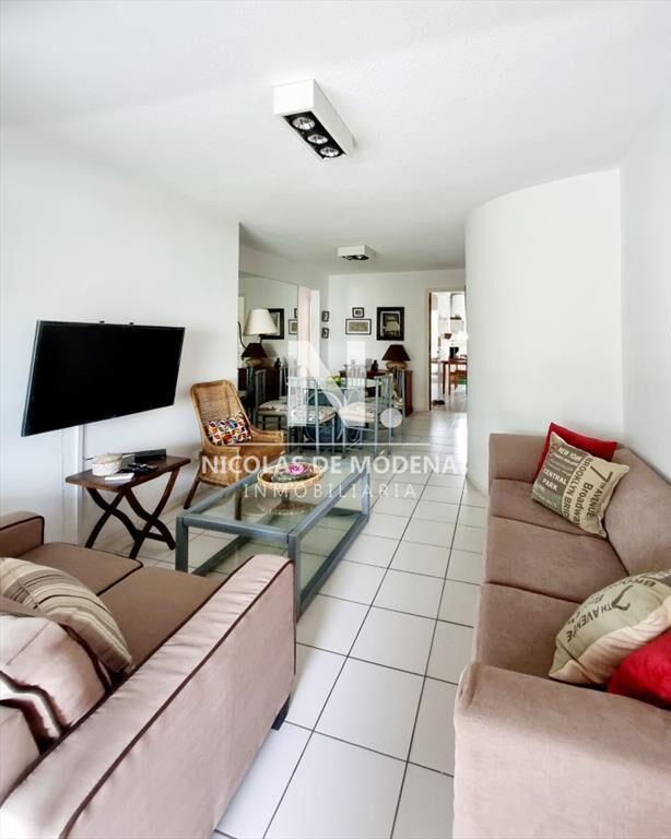 Vende apartamento de 3 dormitorios en Mansa Punta