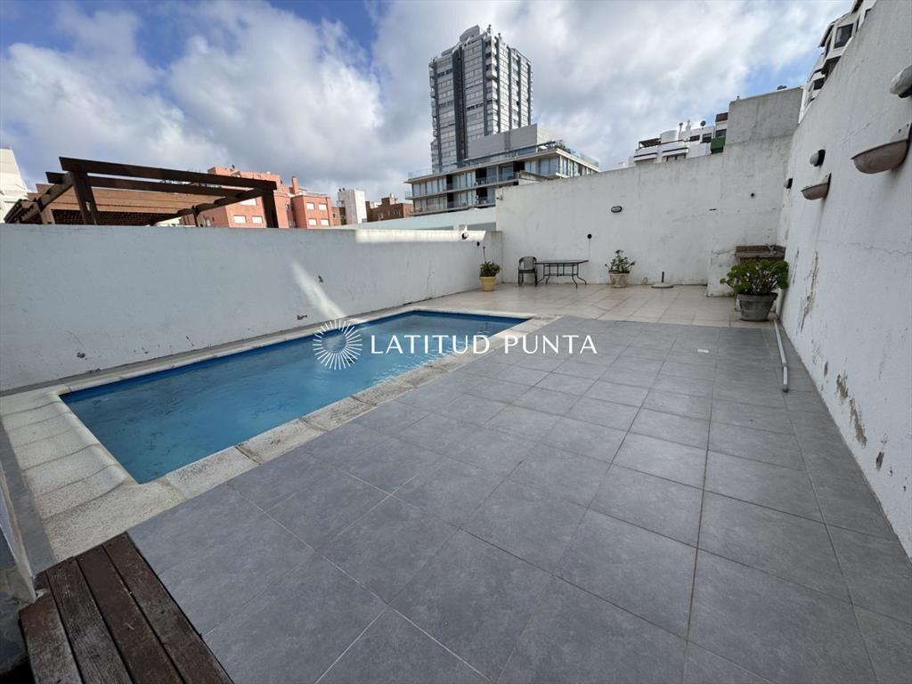 Apartamento en península con piscina propia, 3