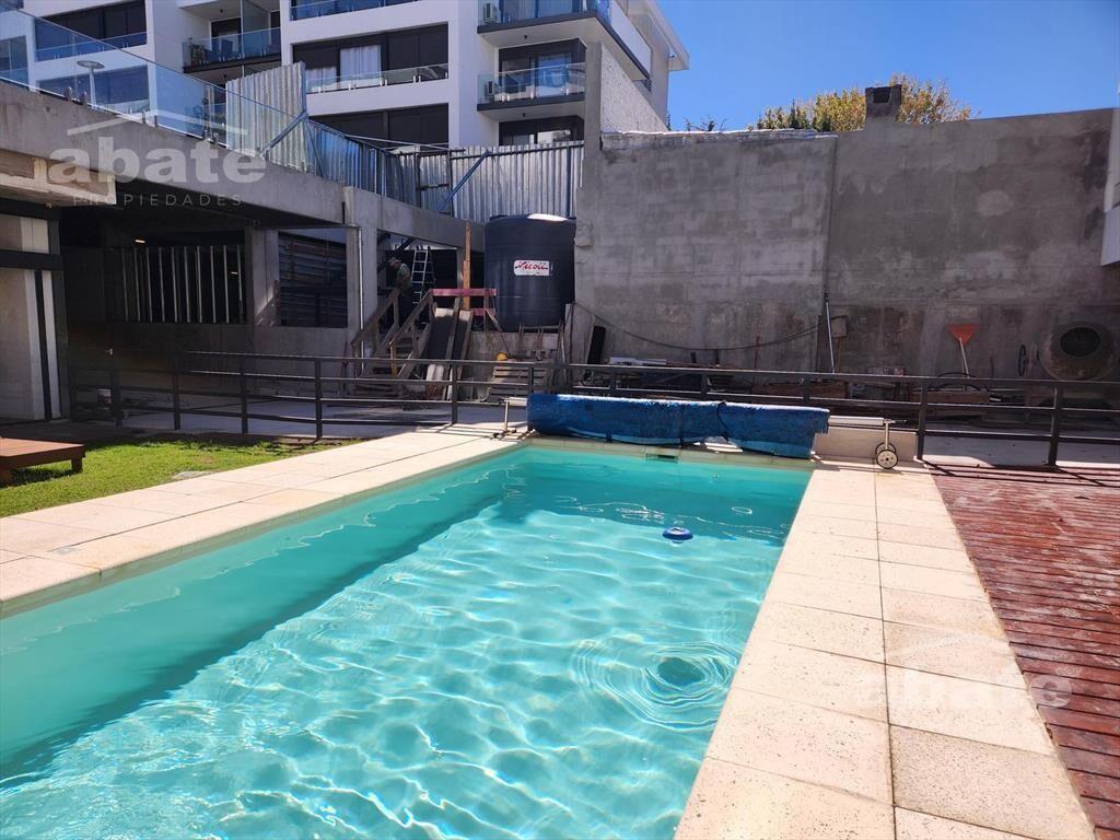 Venta de monoambiente con Solárium con parrillero en comple