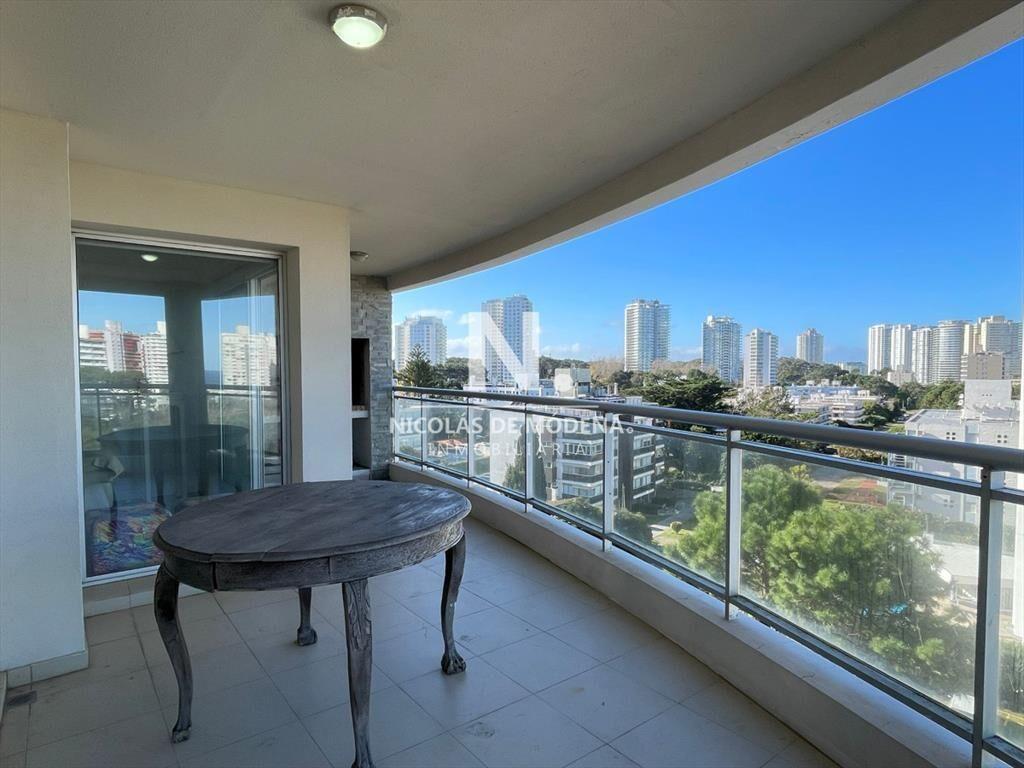Apartamento de 3 dormitorios en Punta del Este