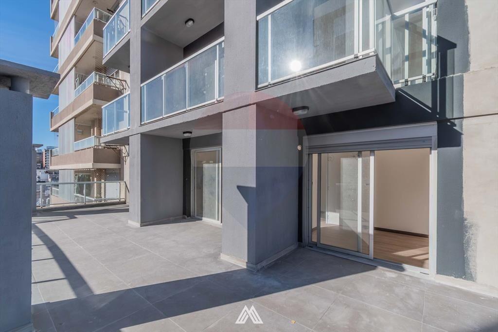 VENTA CORDON PENTHOUSE 1 DORMITORIO PARRILLER0
