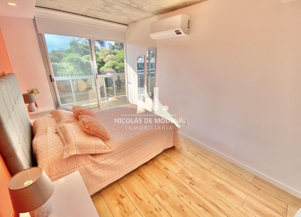Vende apartamento de 1 dormitorio, con balcon en