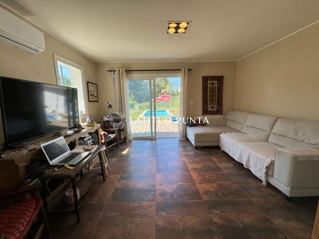 Casa 3 dormitorios con piscina. Brava