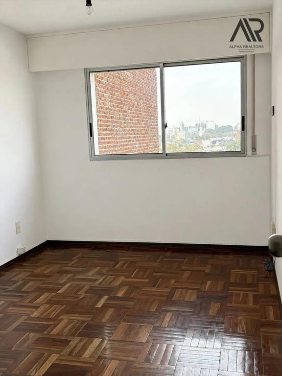 Apartamento en venta c/ cochera en Buceo
