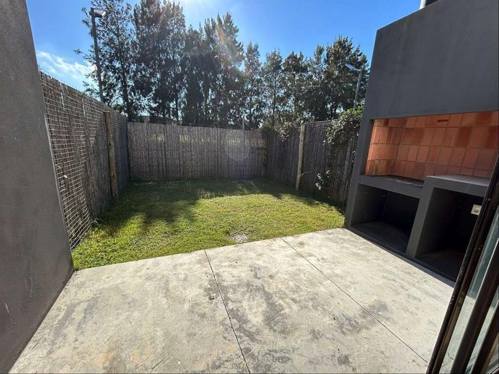 Venta Casa 3 Dormitorios 2 Baños Garaje Complejo Almadia La