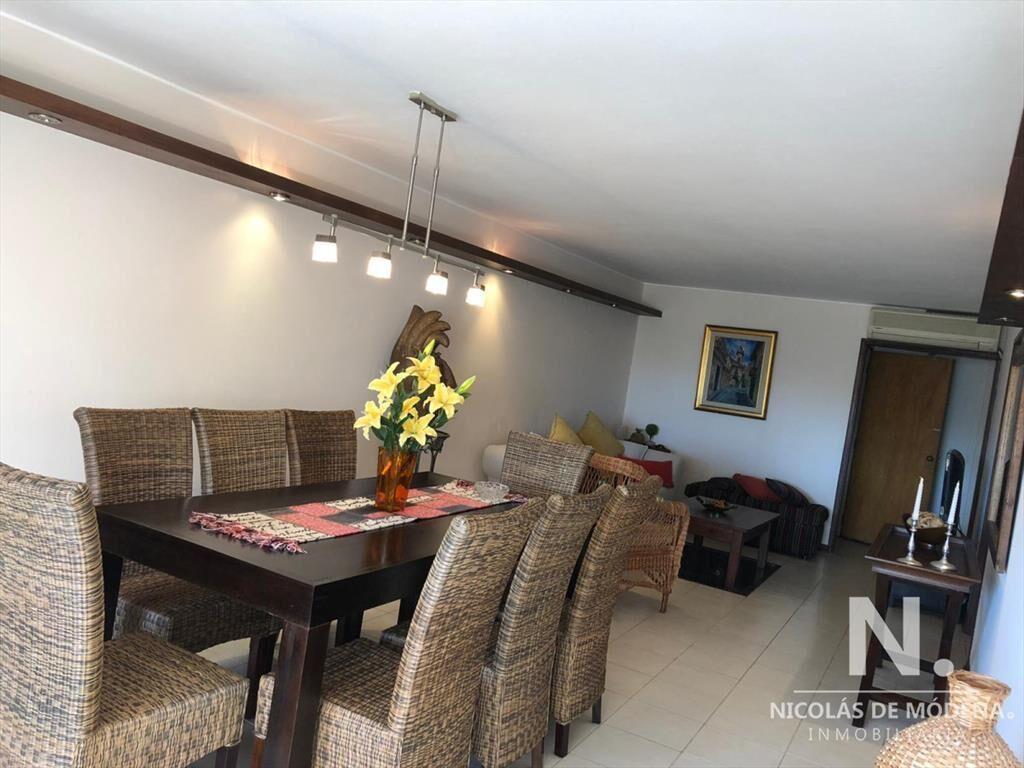 apartamento en primera linea de playa mansa cuenta  con par