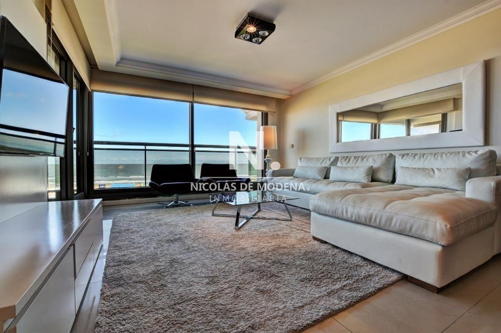 Excelente apartamento en torre de categoría, Imperiale, Pl