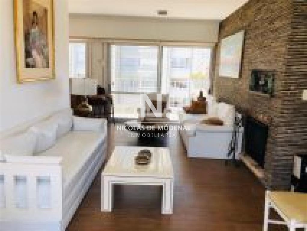 Apartamento en Península.