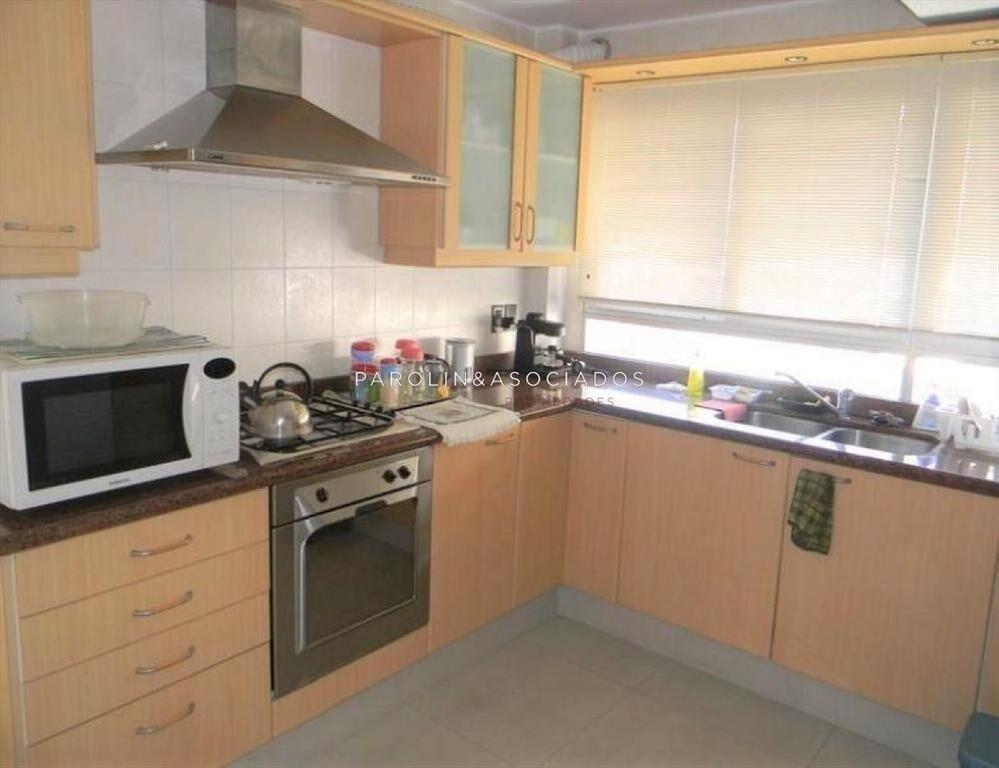 Apartamento en venta de 4 dormitorios en Punta