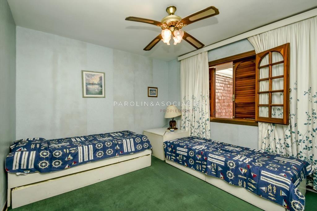 Apartamento de 3 dormitorios en venta en Mansa, Punta del E