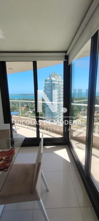 Vende Apartamento en Roosevelt con excelente 3