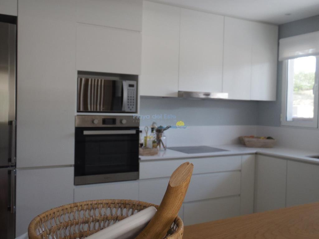 Excelente Casa de 5 Dormitorios en Barrio Privado