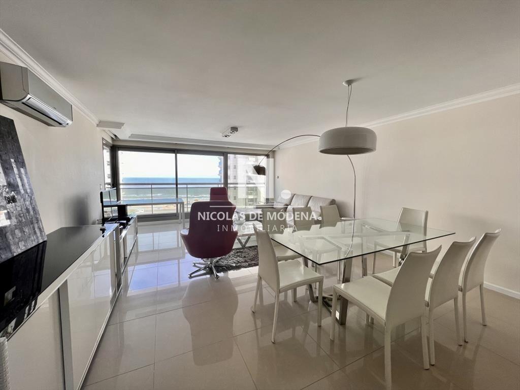 Apartamento en Imperiale III - Punta del Este - Tres Dormit
