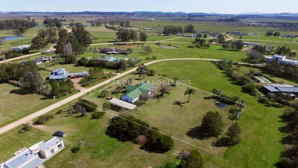 Casa en venta con amplio jardÃ­n en El Quijote