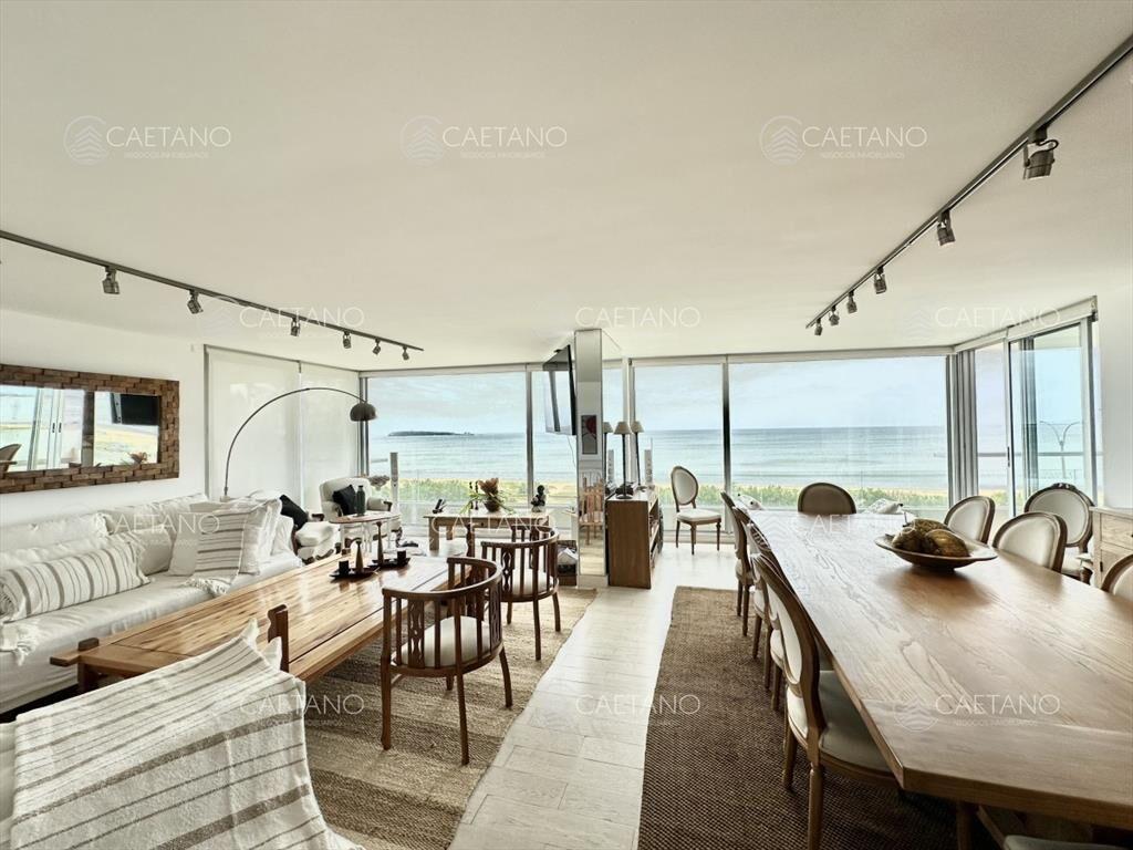 Venta Departamento Semi Piso - 5 Dormitorios + -