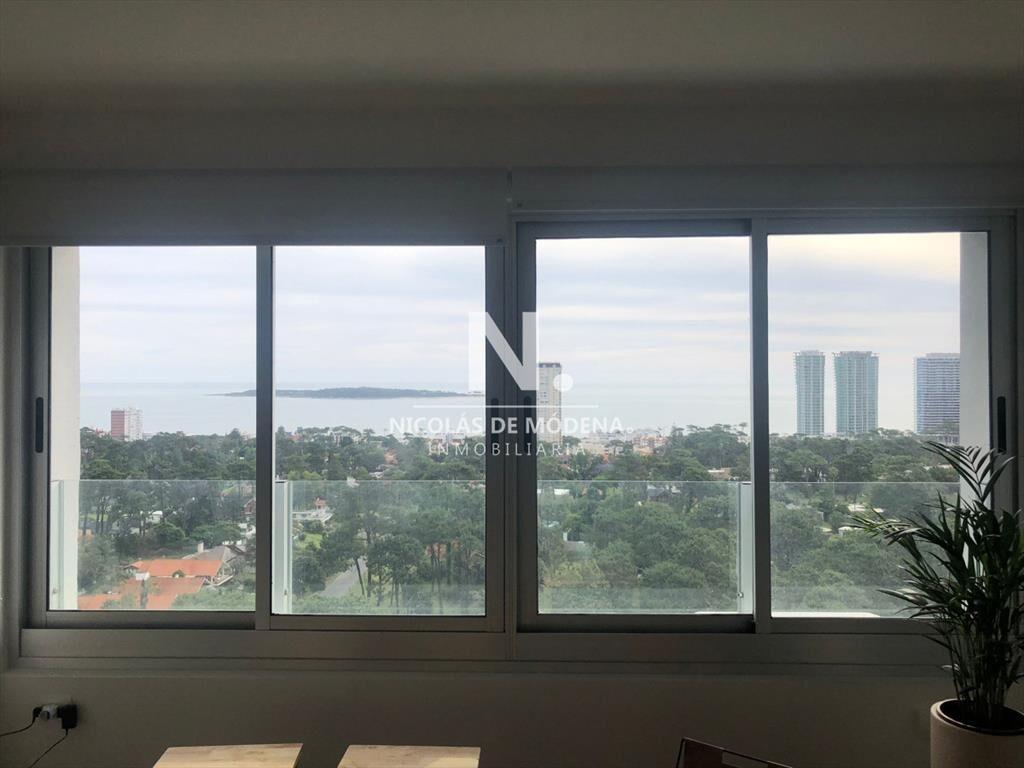 En venta y Alquiler anual 2 dormitorios en Punta