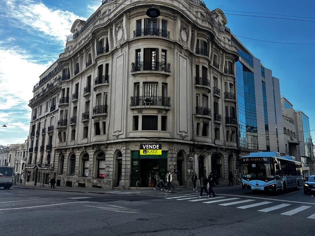 25 de Mayo esq. Juncal local deposito, 194 m2, rentabilid