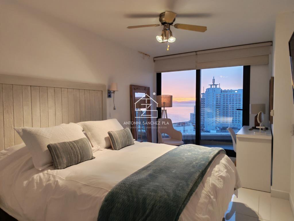 Dos dormitorios con vista al mar en venta