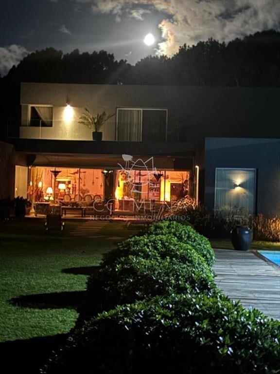 Excelente casa en venta en Club del Lago, Laguna