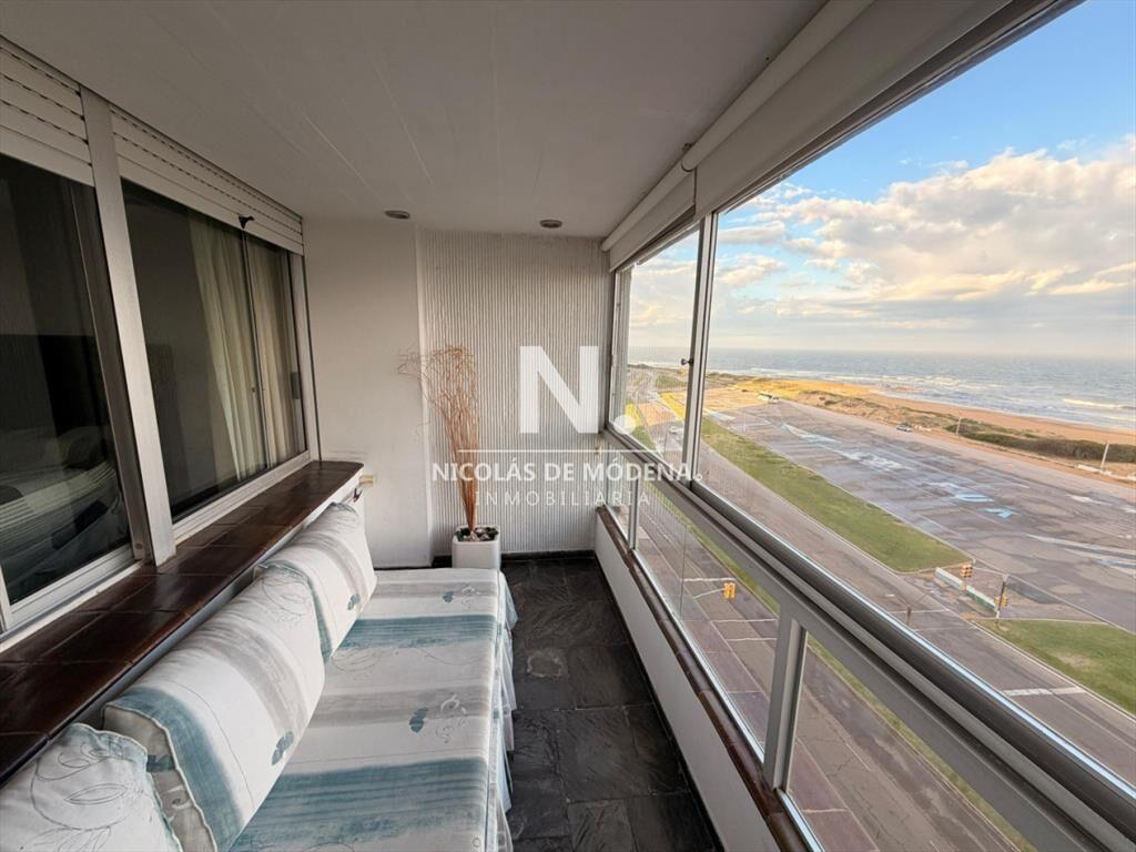 Apartamento de 1 dormitorio en venta, con garage