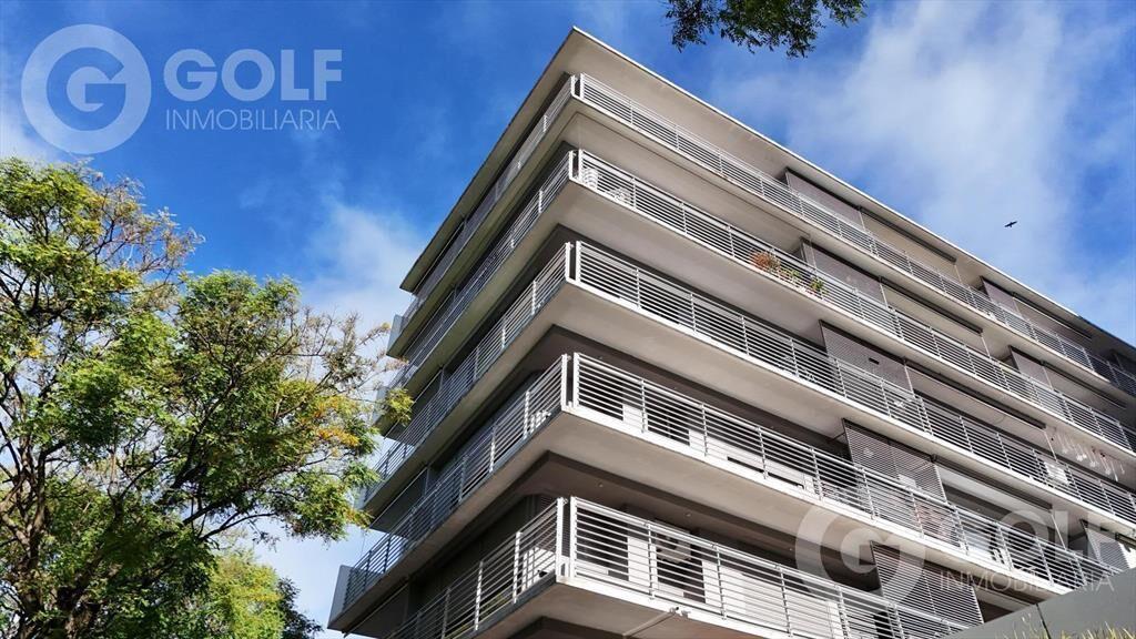 Venta apartamento de 2 dormitorios 2 cocheras con renta en