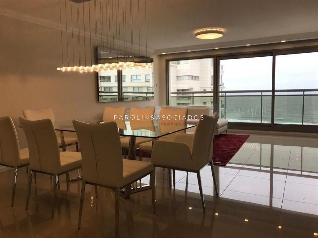 Apartamento de 3 dormitorios en venta en Torre